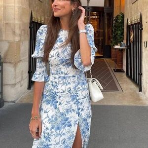 Reformation Carolena dress in Pompadour floral print SIZE 2